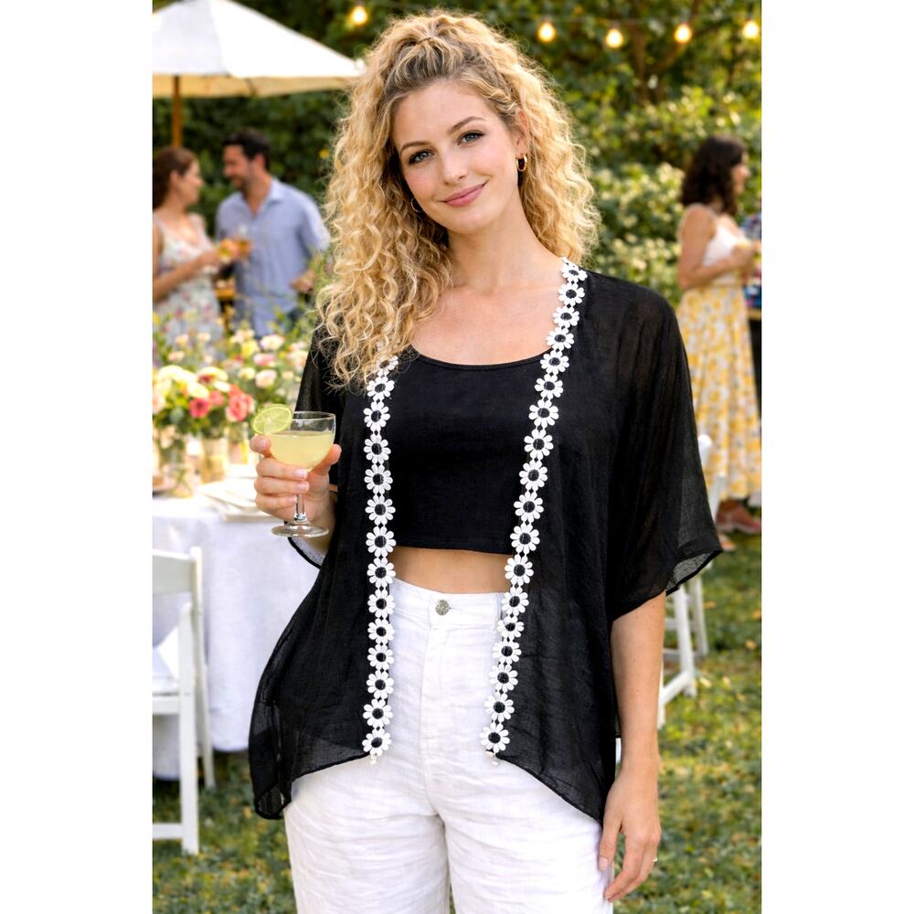 Black with White Daisies Kimono - Black/White - One Size